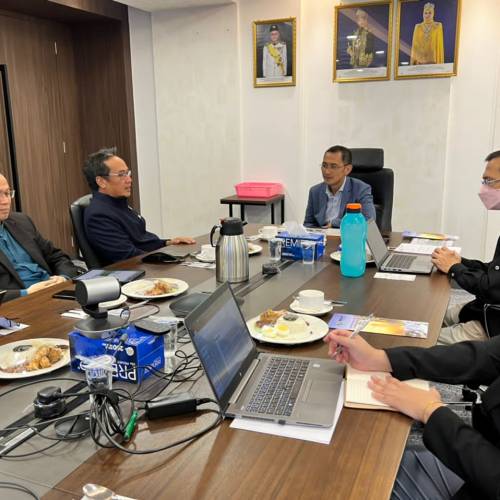 Courtesy visit to Ts. Dr. Zaidi bin Razak – General Manager of Sarawak Multimedia Authority (SMA)